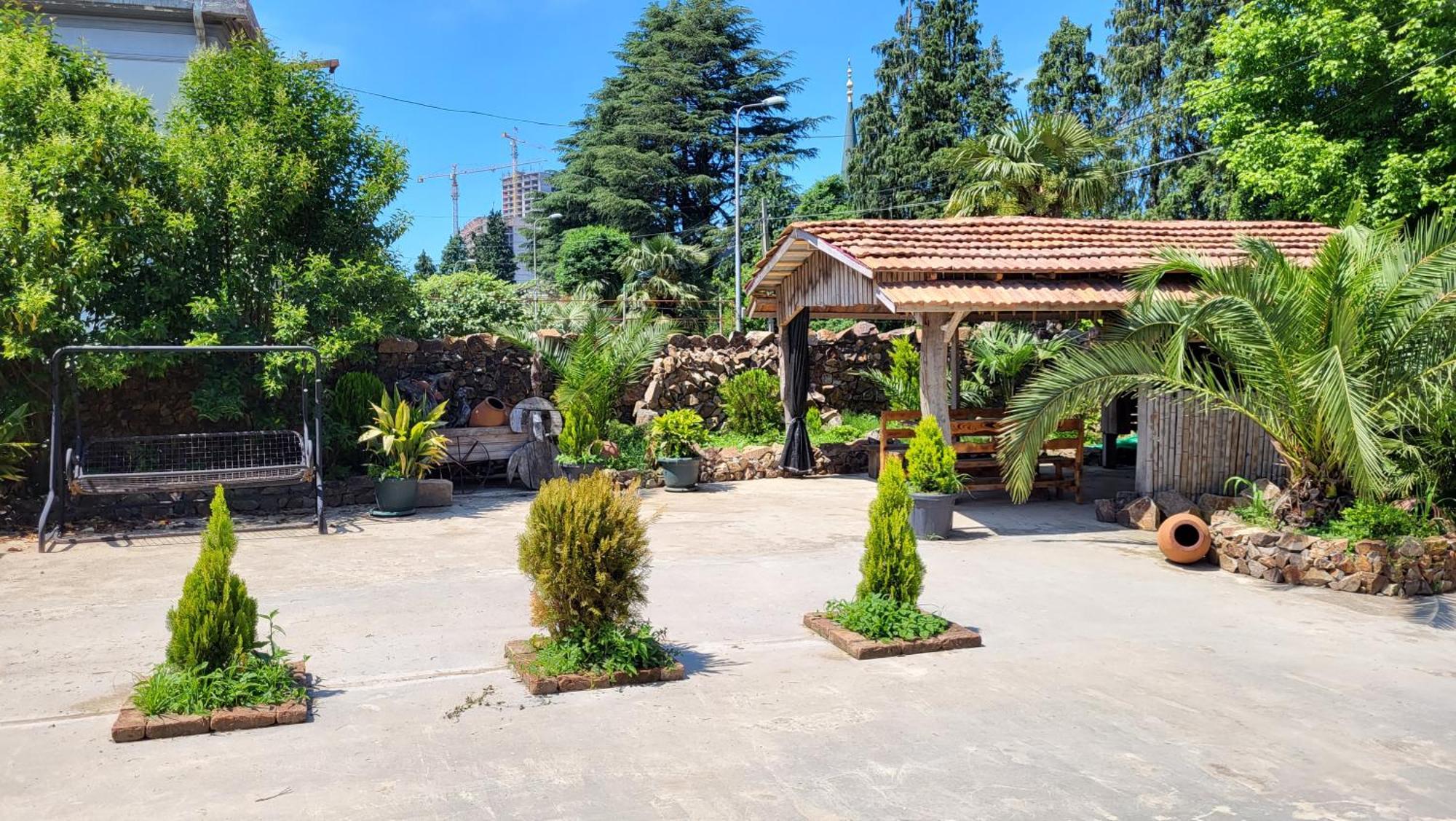 Guesthouse Gocha Beridze باتومي المظهر الخارجي الصورة